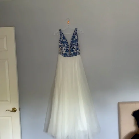 Sherri Hill | Dresses | Sherri Hill Prom Dress Ivryblue Size 4 | Poshmark